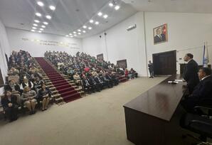 18 Oktyabr- Azərbaycanın Dövlət müstəqilliyinin bərpası günüdür