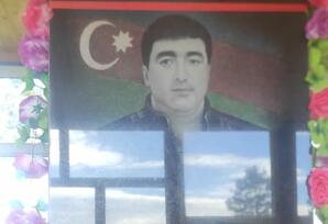 Şəhidin məzarı ziyarət edilərək xatirəsi ehtiramla anılıdı