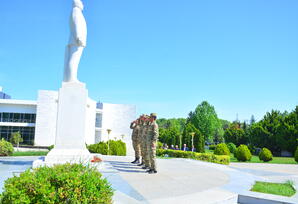 Xalqın qəlbində əbədi yaşayan dahi şəxsiyyət - FOTOLAR