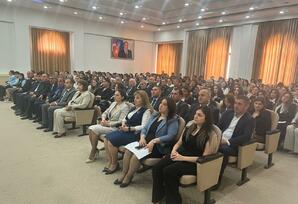 Samuxda  “Konstitusiya və Suverenlik İli” çərçivəsində  Heydər Əliyevin anadan olmasının 102-ci ildönümü münasibətilə tədbir keçirilib