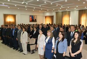 Samuxda  “Konstitusiya və Suverenlik İli” çərçivəsində  Heydər Əliyevin anadan olmasının 102-ci ildönümü münasibətilə tədbir keçirilib