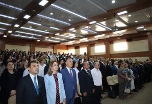Yasamal rayonunda 17 İyun-Tibb İşçilərinin Peşə Bayramı Gününə həsr olunmuş tədbir keçirilib