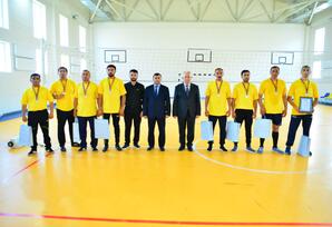 Şəmkir rayonunda təhsil işçiləri arasında voleybol üzrə regional birinciliyinin final mərhələsi keçirilib