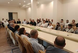 “1969-2003-cu illərdə Azərbaycanın siyasi, iqtisadi və hərbi qüdrətinin inkişafında Heydər Əliyevin rolu” - ŞƏRH