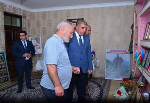 Şəhid analarına partiya üzvlük vəsiqələri təqdim edilib FOTOLAR