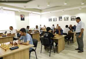 Biləsuvarda “Konstitusiya və Suverenlik İli” çərçivəsində şahmat turniri keçirilib