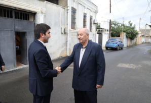 Partiya veteranları təltif edilib