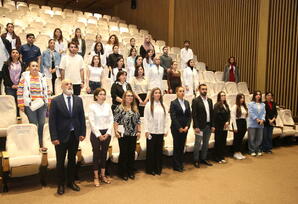 “Sağlam Qaraciyər – Sağlam Həyat Naminə Maarifləndirmə” layihəsi çərçivəsində ilk tədbir keçirildi FOTOLAR