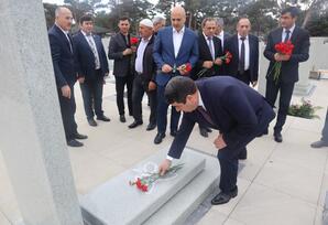 Şəhid Vəliyulla Əliyev və Hüseyn Novruzzadənin məzarları ziyarət olunub