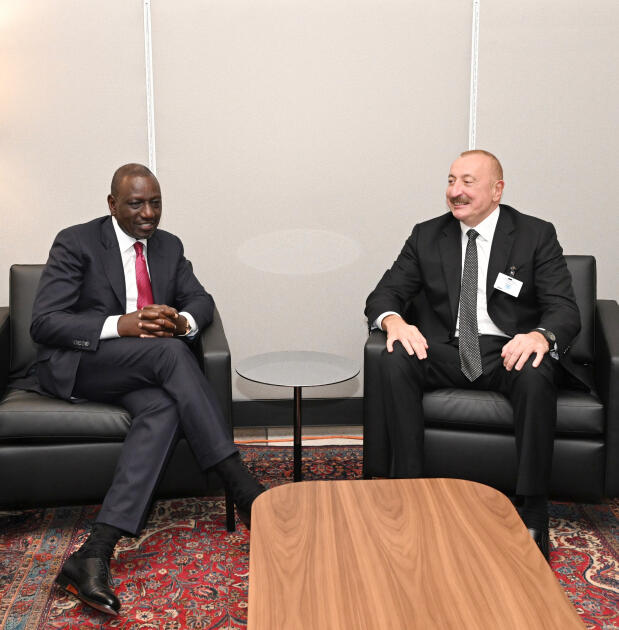 Azərbaycan Prezident BMT-nin Nyu-Yorkdakı mənzil-qərargahında Keniya Prezidenti ilə görüşüb