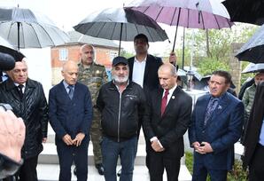 Ərkivan qəsəbəsində Şəhidlər Abidə Kompleksini ziyarət