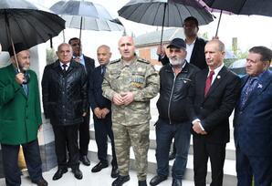 Ərkivan qəsəbəsində Şəhidlər Abidə Kompleksini ziyarət