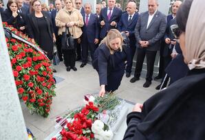 Hərbi Memorial Məzarlıqda şəhid Kərimli İsmayıl Ceyhun oğlunun doğum günü münasibətilə məzarı ziyarət olunub
