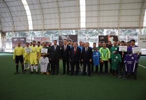 AMEA-nın təsis edilməsinin 80 illiyinə həsr olunmuş minifutbol idman növü üzrə yarışların açılış mərasimi baş tutub