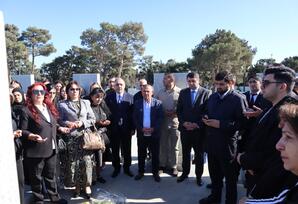 Hərbi Memorial Məzarlıqda 44 günlük Vətən müharibəsi şəhidlərinin əziz xatirələri yad olunub