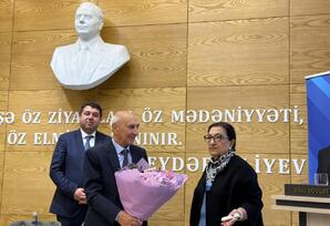 “Ümummilli Lider Heydər Əliyev mühazirələri” layihəsinin növbəti qonağı Yeni Azərbaycan Partiyası Veteranlar Şurasının üzvü Dilarə Seyidzadə olub