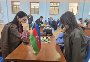 Yasamal rayonunda silsilə idman yarışlarına (minifutbol, şahmat və dama) start verilib