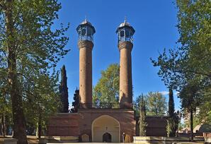 "Azərbaycanda bütün dinlərin tarixi-dini abidələri qorunur, bərpa edilir, tikilir"