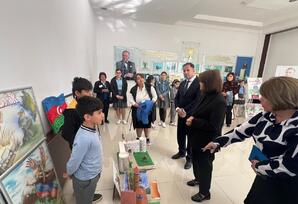 Samux rayonunda 8 Noyabr Zəfər Gününə həsr olunan rəsm sərgisi keçirilib