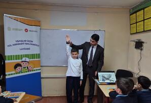 Orta məktəbdə maarifləndirici təlim keçirilib FOTOLAR