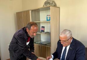 Milli Məclisin deputatı Vüqar Rəhimzadə seçiciləri ilə görüşüb FOTOLAR