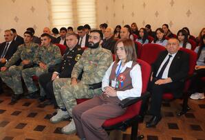 Ağcabədidə Zəfər Günü və Dövlət Bayrağı Günü münasibətilə tədbir keçirilib