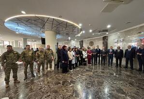 "Qəhrəmanların izi ilə"