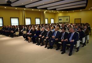 Yasamal rayonunda “Konstitusiyamızım 30 illik yolu və suverenliyin bərpası” adlı konfrans keçirilib