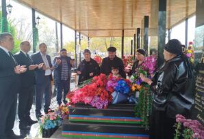 Şəhidlərin ildönümlərində xatirələri anılıb