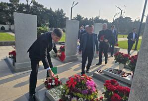 Hərbi Memorial Məzarlıqda şəhidlərimizin məzarları ziyarət olunub