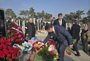 Hərbi Memorial Məzarlıqda şəhidlərimizin məzarları ziyarət olunub