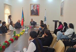 “Qalib, suveren ölkənin gəncləri”