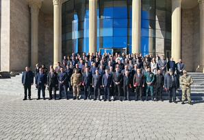 Gədəbəydə Yeni Azərbaycan Partiyasının yaranmasının 33-cü ili münasibətilə tədbir keçirildi