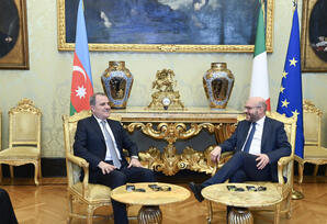 Azərbaycan-İtaliya müzakirələri olub