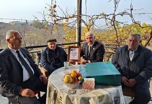 Qazaxda partiya veteranları ilə görüş keçirilib