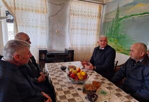 Qazaxda partiya veteranları ilə görüş keçirilib