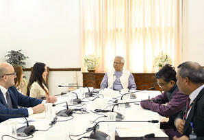 Leyla Əliyeva və Arzu Əliyeva Dəkkədə Banqladeşin müvəqqəti hökumətinin Baş müşaviri ilə görüşüblər