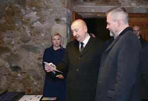 Prezidentlər Bratislavada Devin qəsrində olublar