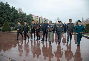 Şəmkirdə Ulu Öndər Heydər Əliyevin əziz xatirəsi anılıb