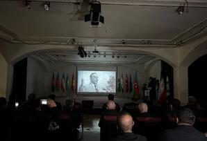 İqtisadi Əməkdaşlıq Təşkilatının (İƏT) Mədəniyyət İnstitutunda anım tədbiri keçirlib - FOTOLAR