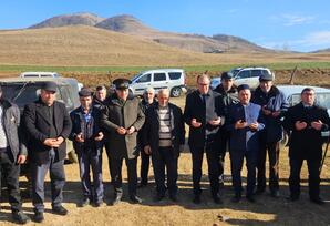 Şəhidin məzarı ziyarət olundu, ruhuna dualar oxundu