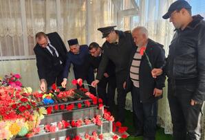 Şəhidin məzarı ziyarət olundu, ruhuna dualar oxundu