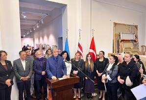 “Qardaşlığımız əbədidir!” adlı rəsm sərgisi təşkil olunub