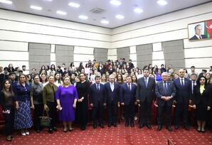 YAP Yasamal rayon təşkilatında “Moldova-Azərbaycan uşaqlarının gözü ilə” adlı tədbir keçirilib