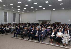 “Möhtəşəm Zəfərin müəllifi, qətiyyətli Lider!”