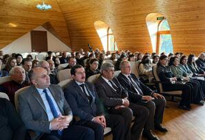 Göygöldə “Konstitusiya və Suverenlik İli” çərçivəsində “Güclü dövlət və dinamik inkişaf strategiyasının müəllifi” adlı tədbir keçirilib