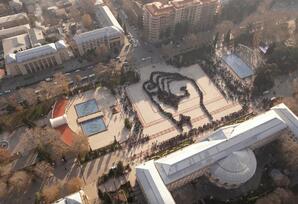 Gəncədə “Dəmir yumruq və Sülh göyərçini” adlı fləşmob keçirilib