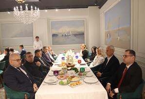 Xalq-Lider birliyi milli güc amilidir