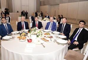 “Milli Konstitusiyadan mütləq suverenliyə: Heydər Əliyev dühasının İlham Əliyev zirvəsi” - FOTOLAR