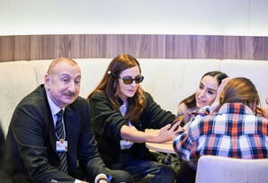 Prezident İlham Əliyev Ümumdünya İqtisadi Forumu çərçivəsində panel iclasda iştirak edib